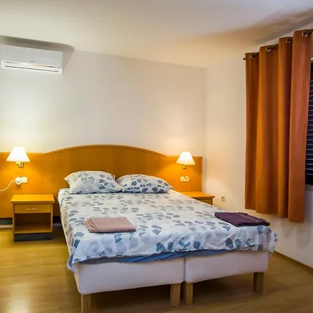 Family Friendly Seaside Dingac - Borak, Peljesac - 18065 * Potomje