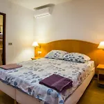 Family Friendly Seaside Dingac - Borak, Peljesac - 18065 * Potomje