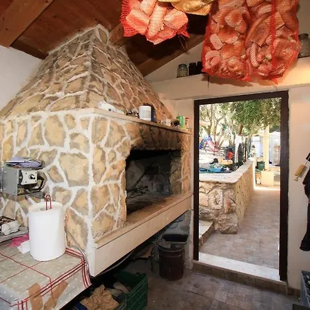 Family Friendly Seaside Dingac - Borak, Peljesac - 18065 Potomje