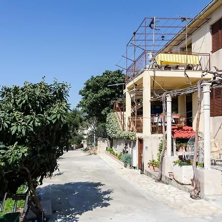 Family Friendly Seaside Dingac - Borak, Peljesac - 18065 * Potomje