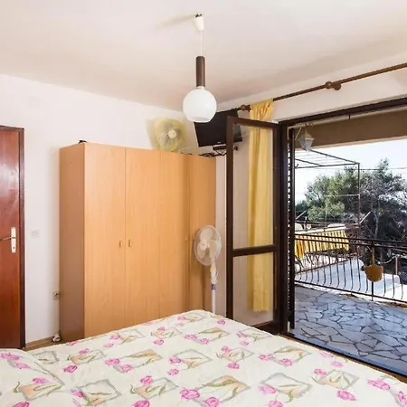 Apartment Family Friendly Seaside Dingac - Borak, Peljesac - 18065 *