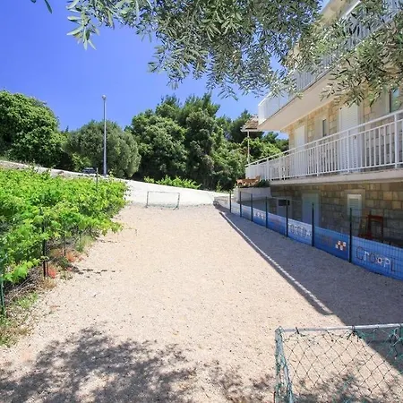 Family Friendly Seaside Dingac - Borak, Peljesac - 18065