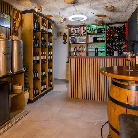 Family Friendly Seaside Dingac - Borak, Peljesac - 18065 Apartamento *