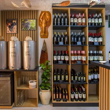 Family Friendly Seaside Dingac - Borak, Peljesac - 18065 Apartamento