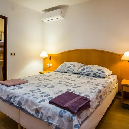 Family Friendly Seaside Dingac - Borak, Peljesac - 18065 * Potomje
