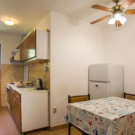 Family Friendly Seaside Dingac - Borak, Peljesac - 18065 Potomje