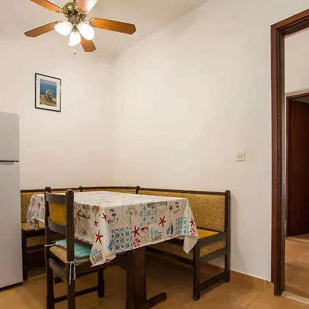 شقة Family Friendly Seaside Dingac - Borak, Peljesac - 18065 Potomje
