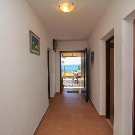 Apartment Family Friendly Seaside Dingac - Borak, Peljesac - 18065 *