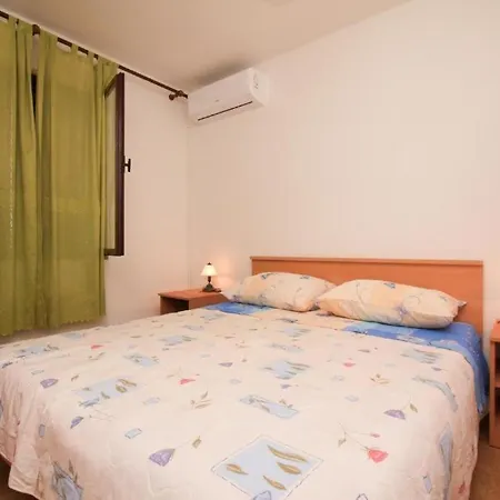 Family Friendly Seaside Dingac - Borak, Peljesac - 18065 Apartamento *