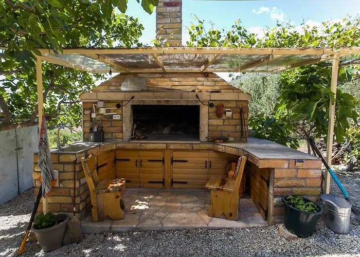 Family Friendly Seaside Dingac - Borak, Peljesac - 18065 公寓 Potomje