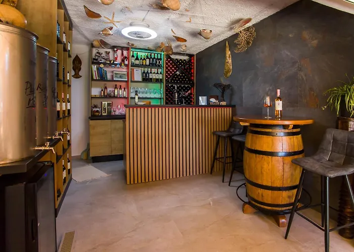 Family Friendly Seaside Dingac - Borak, Peljesac - 18065 公寓