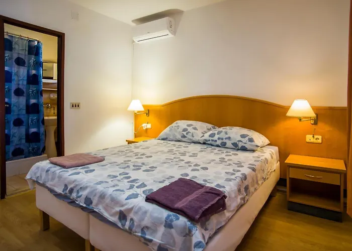 Family Friendly Seaside Dingac - Borak, Peljesac - 18065 * Potomje